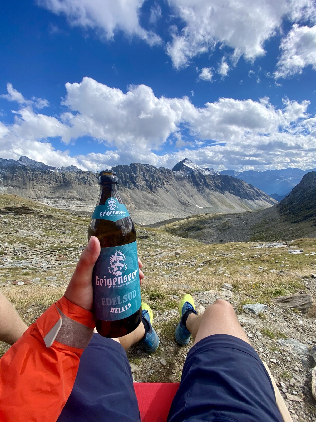 Verdientes Bier am Defreggerhaus